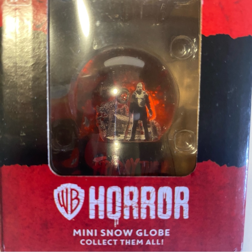 Friday the 13th Jason WB Horror Mini Snow Globe NIP, approx 2 1/2” high